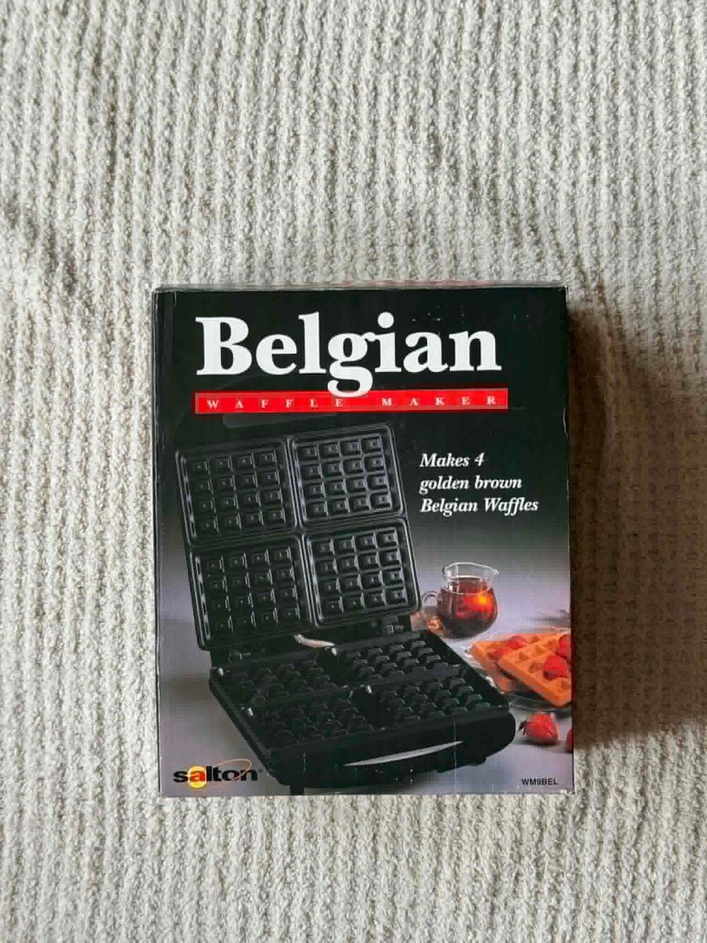 Salton Belgian Waffle Maker WM9BEL 4 Piece Nonstick w Box Manual Tested (1996)
